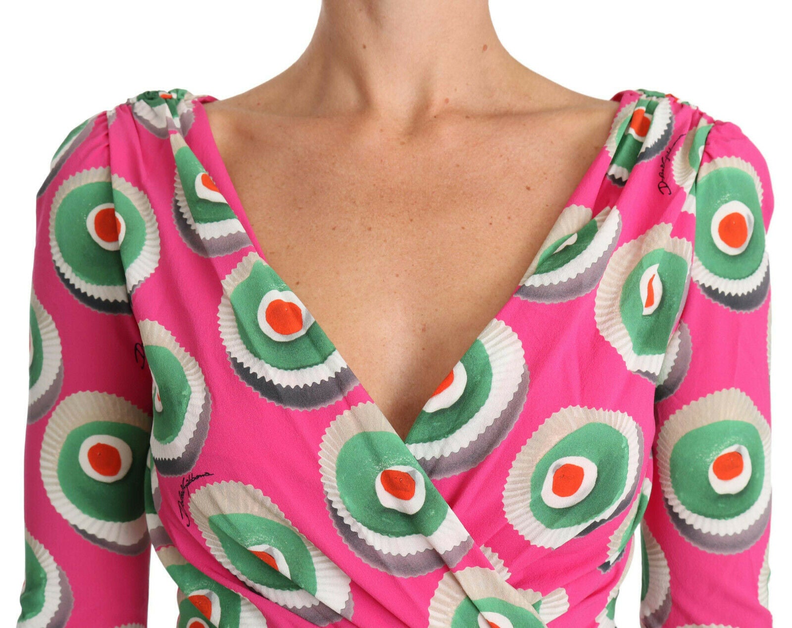 Elegante roze zijden bodyconjurk