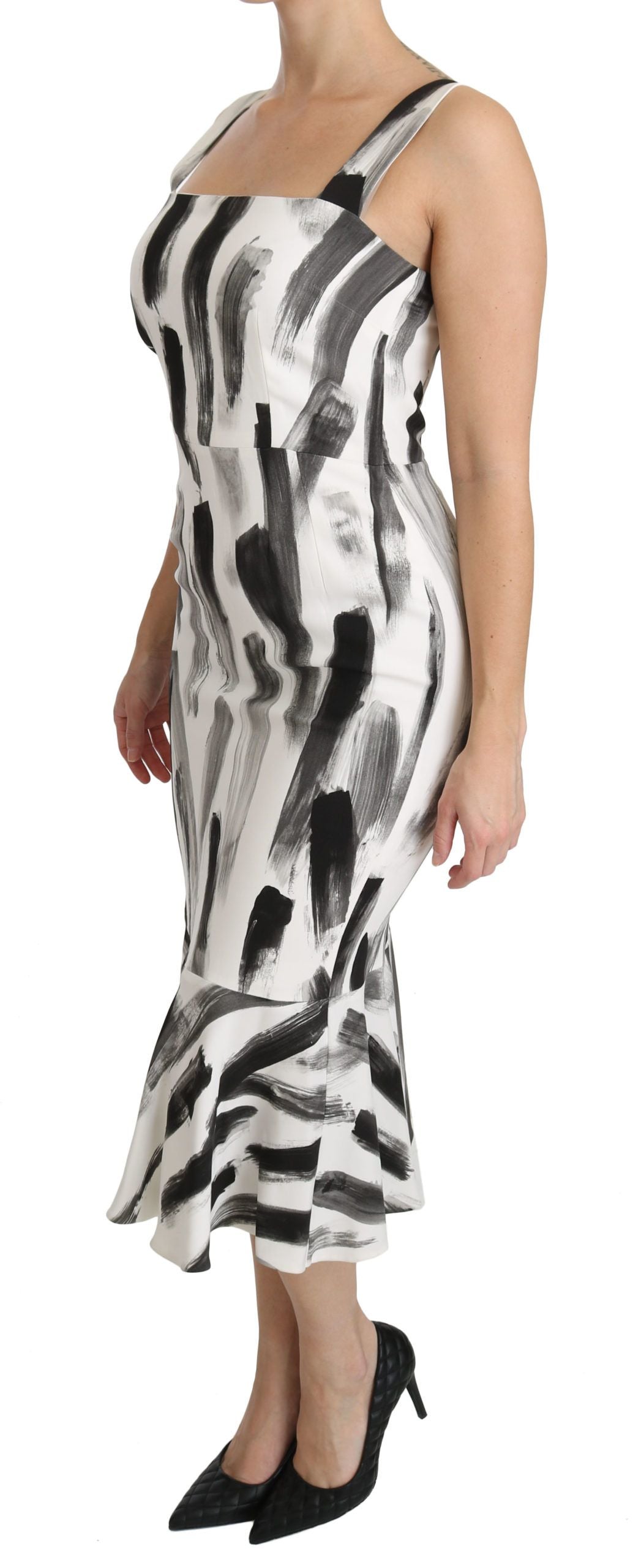 Chique monochrome midi-jurk met mantel