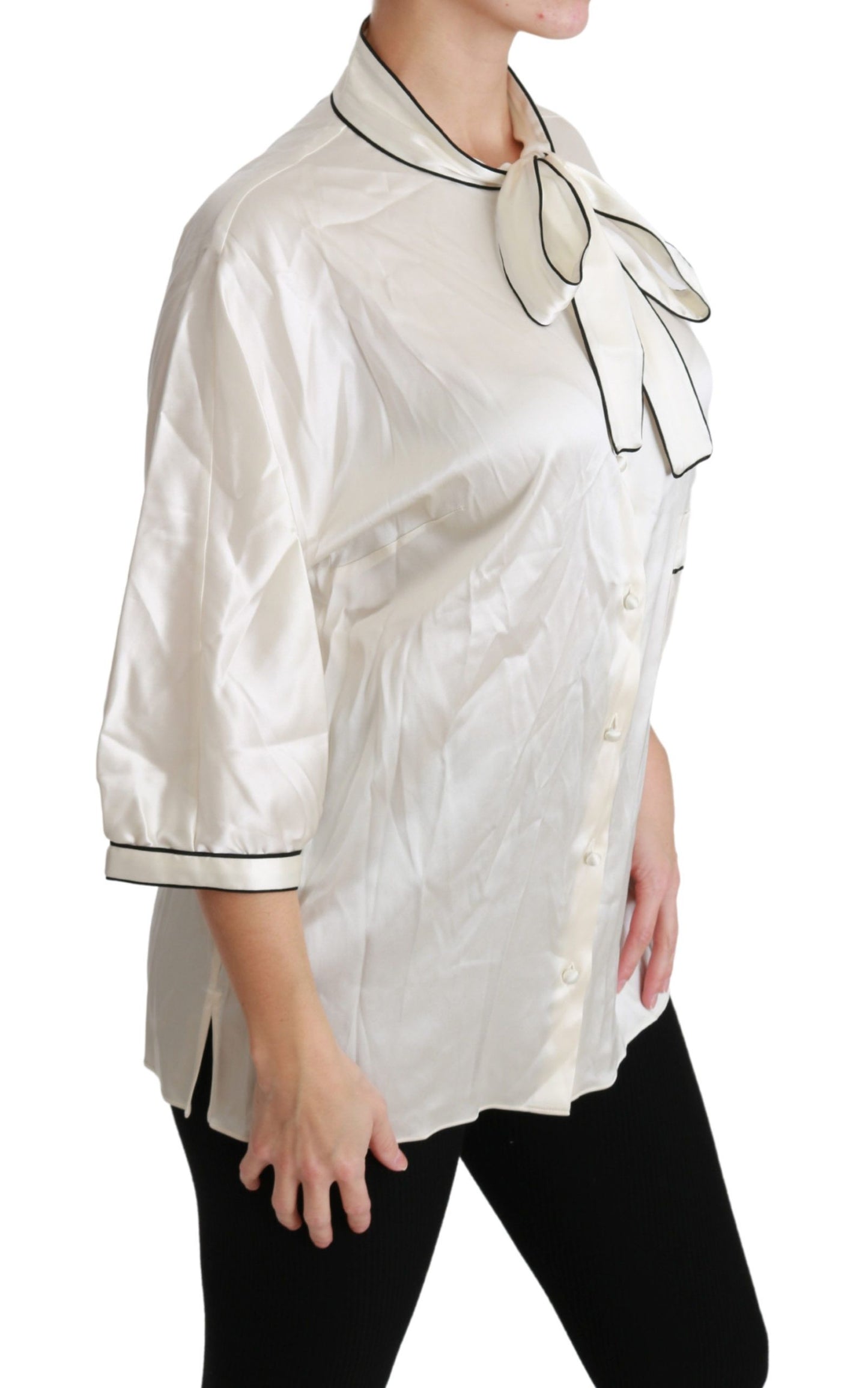 Elegante beige zijden blouse met striksjaal