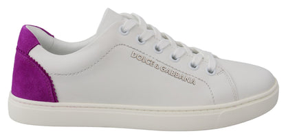 Chique witte leren sneakers met paarse accenten