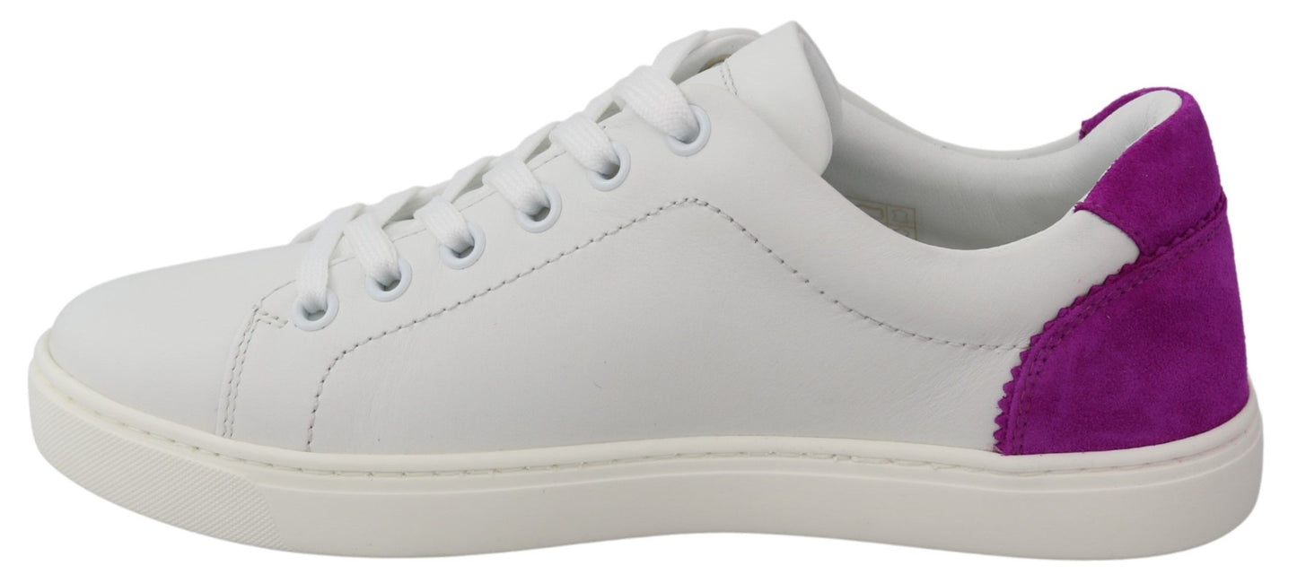 Chique witte leren sneakers met paarse accenten