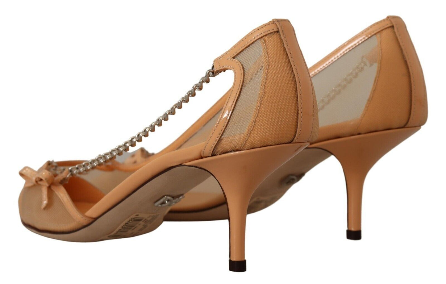 Elegante beige mesh pumps met zilveren kettingen