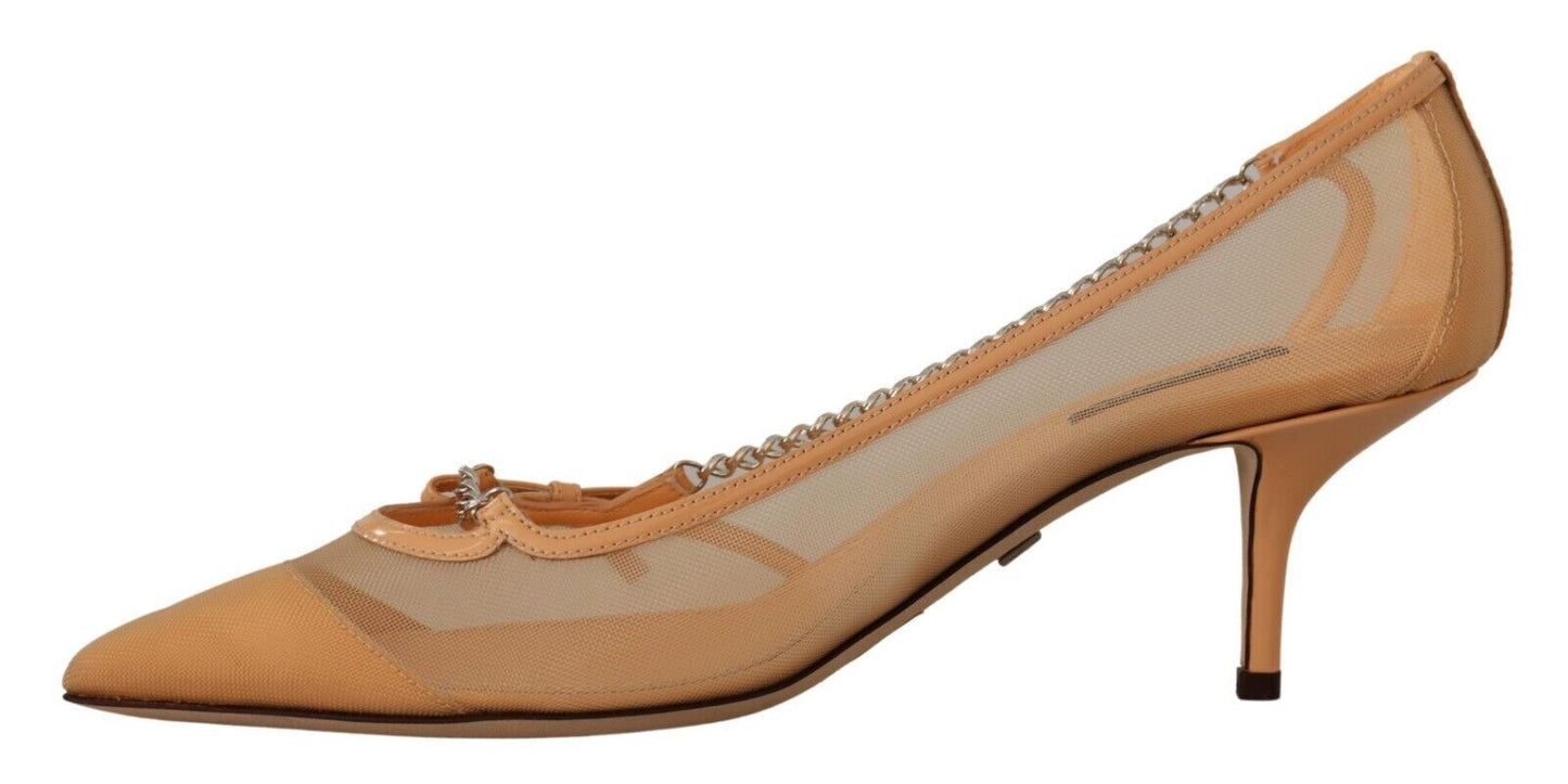 Elegante beige mesh pumps met zilveren kettingen