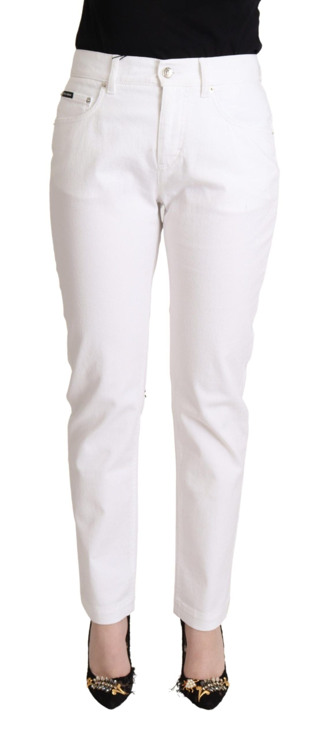 Chique witte taps toelopende denim jeans met logopatch