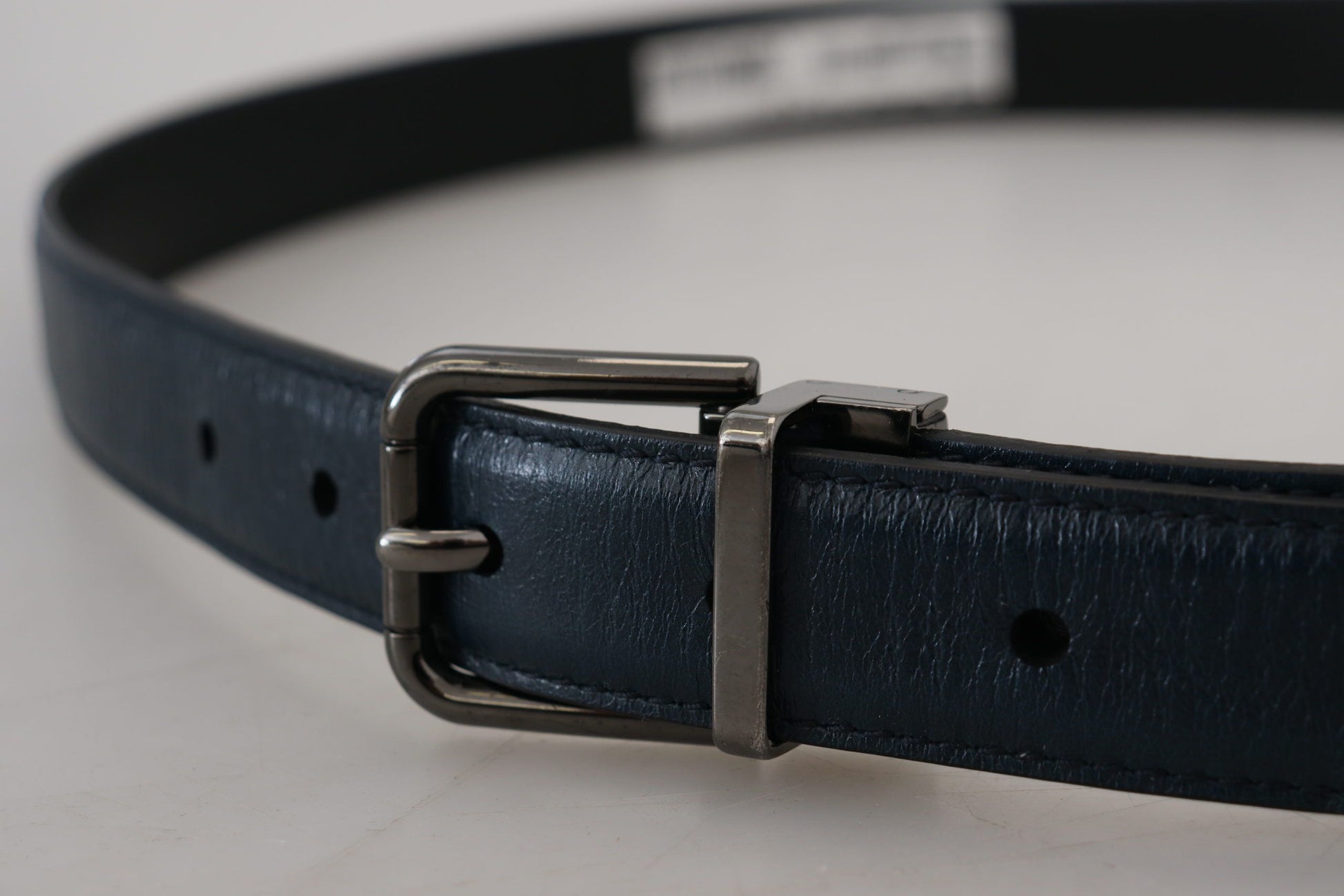 Elegante donkerblauwe leren riem