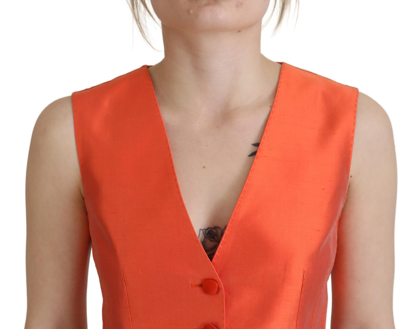 Elegante oranje zijden gilet