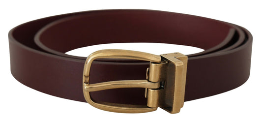 Elegante bruine leren riem met gouden gesp