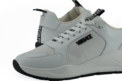 Strakke witte kalfsleren sneakers