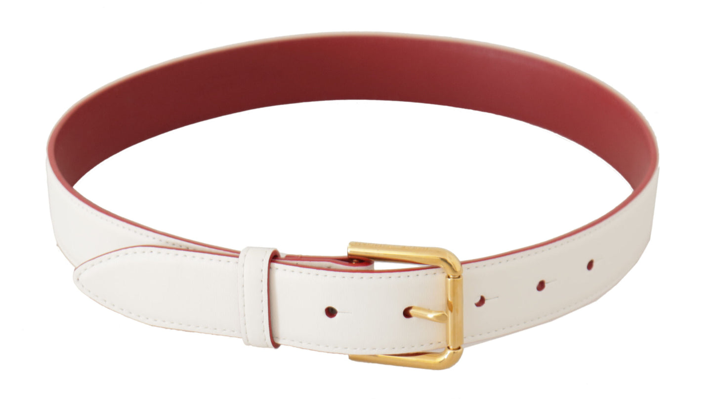 Elegante witte leren riem met gegraveerde gesp