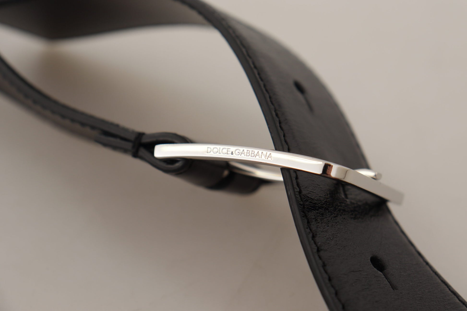 Elegante leren riem met metalen gesp