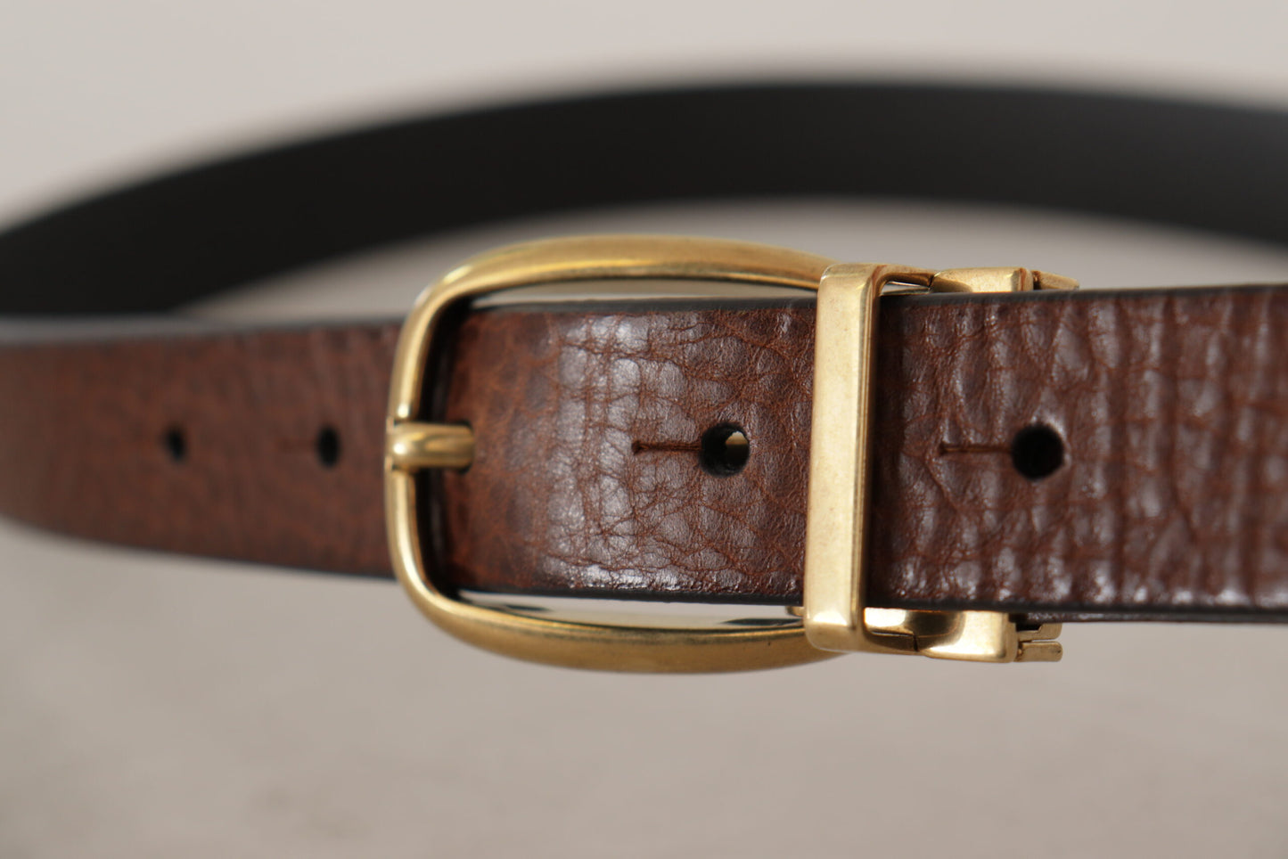 Elegante bruine leren riem met logogesp