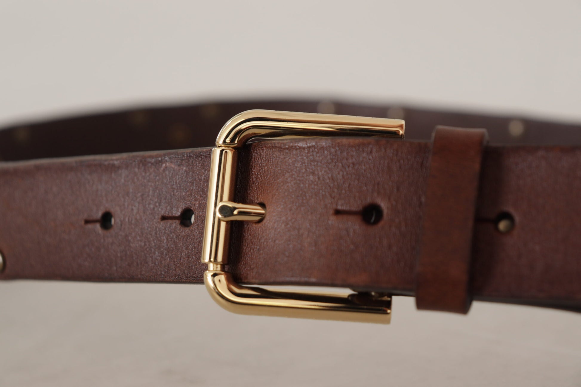 Elegante leren riem met metalen gesp