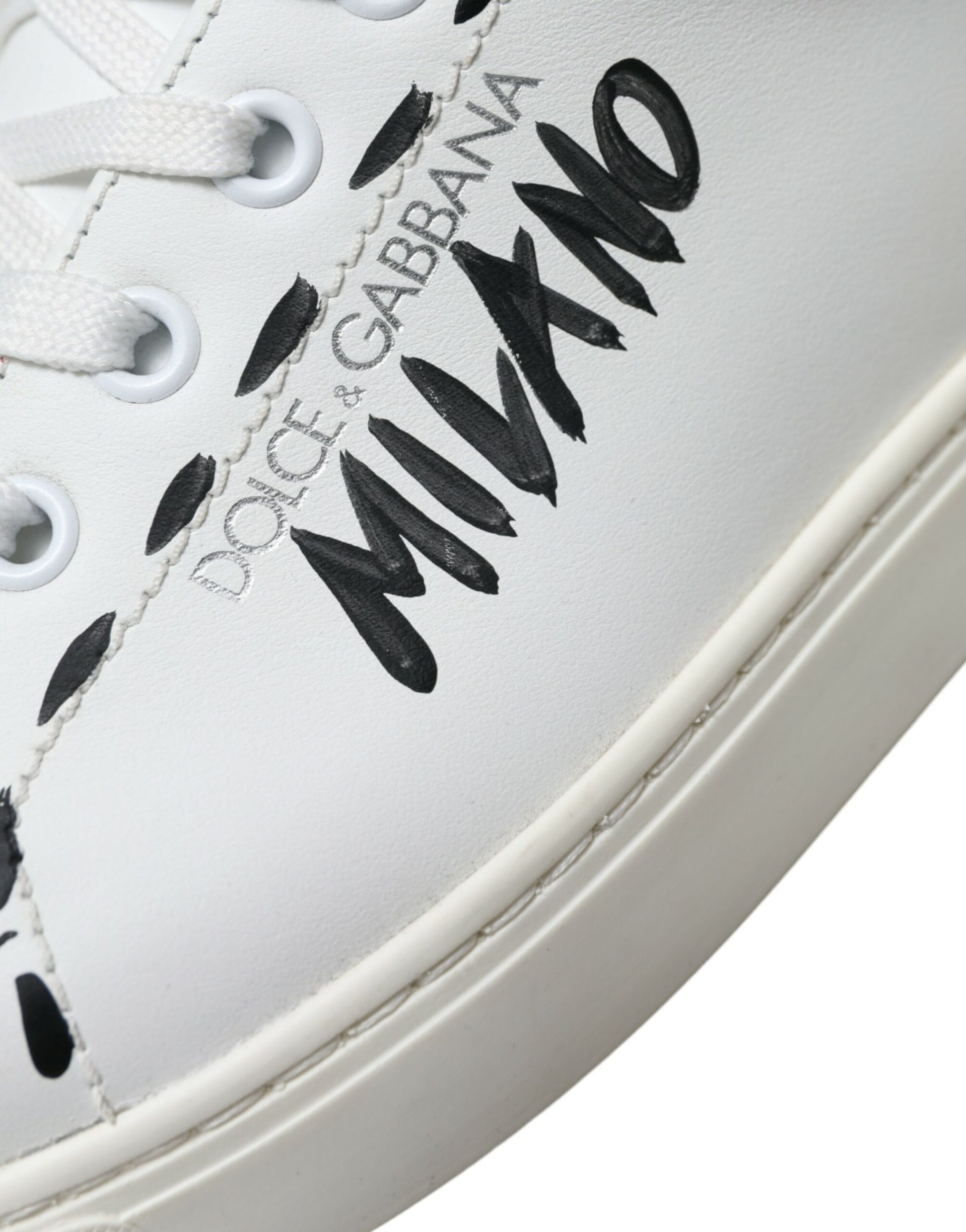 Strakke witte lage leren sneakers