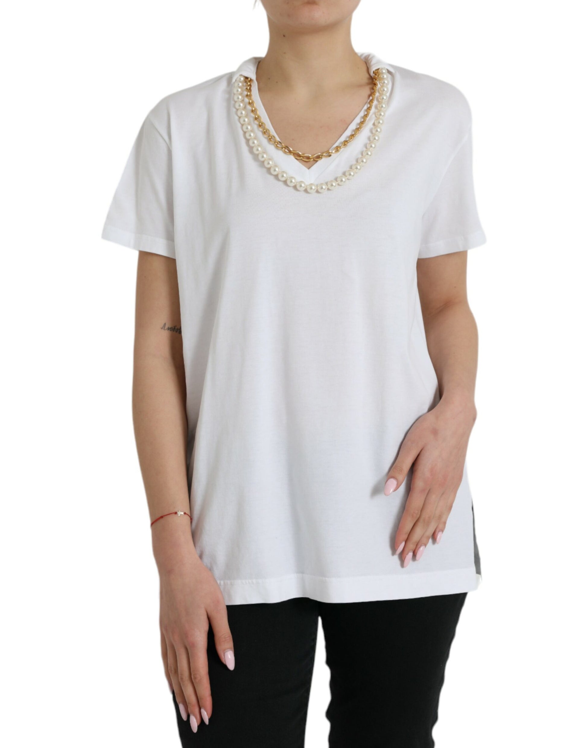 Elegante witte katoenen T-shirt met kettingdetail