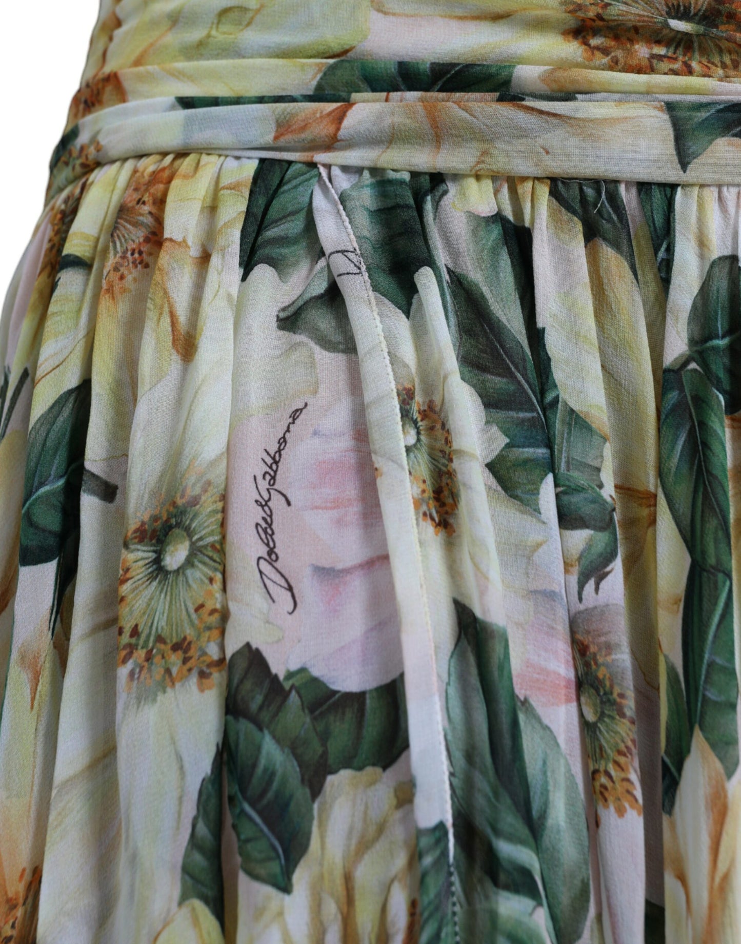 Gele zijden maxi-jurk met bloemenprint