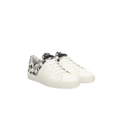 Witte leren herensneaker