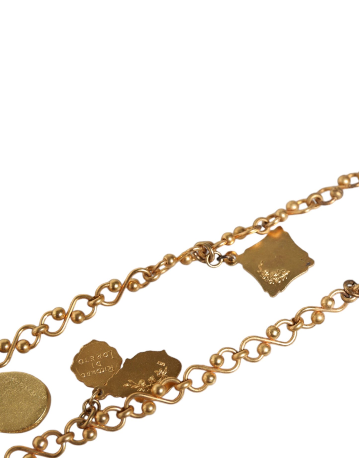 Gouden ketting met religieuze kruishanger van messing